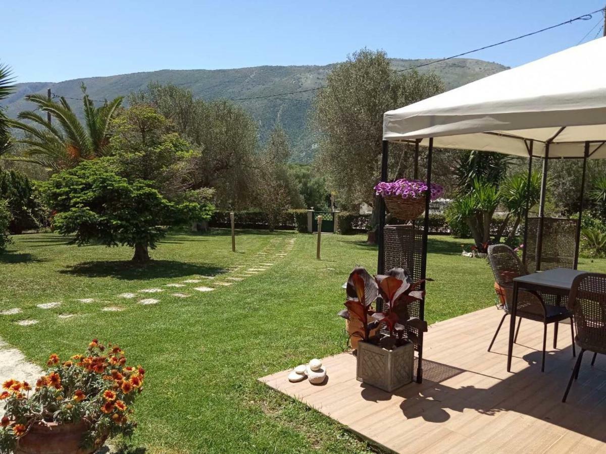 Sunny Garden Villa بلاتاريا المظهر الخارجي الصورة
